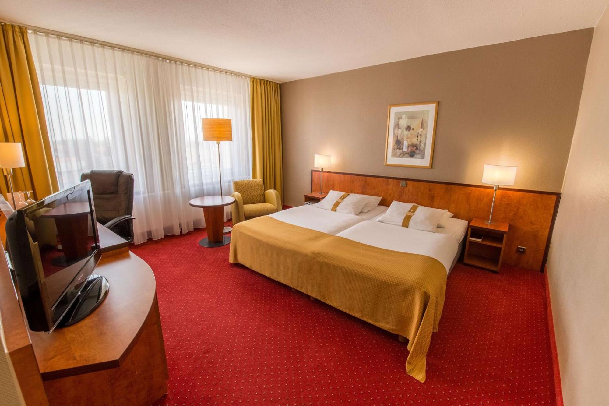 Best Western Plus Hotel Баутцен Экстерьер фото