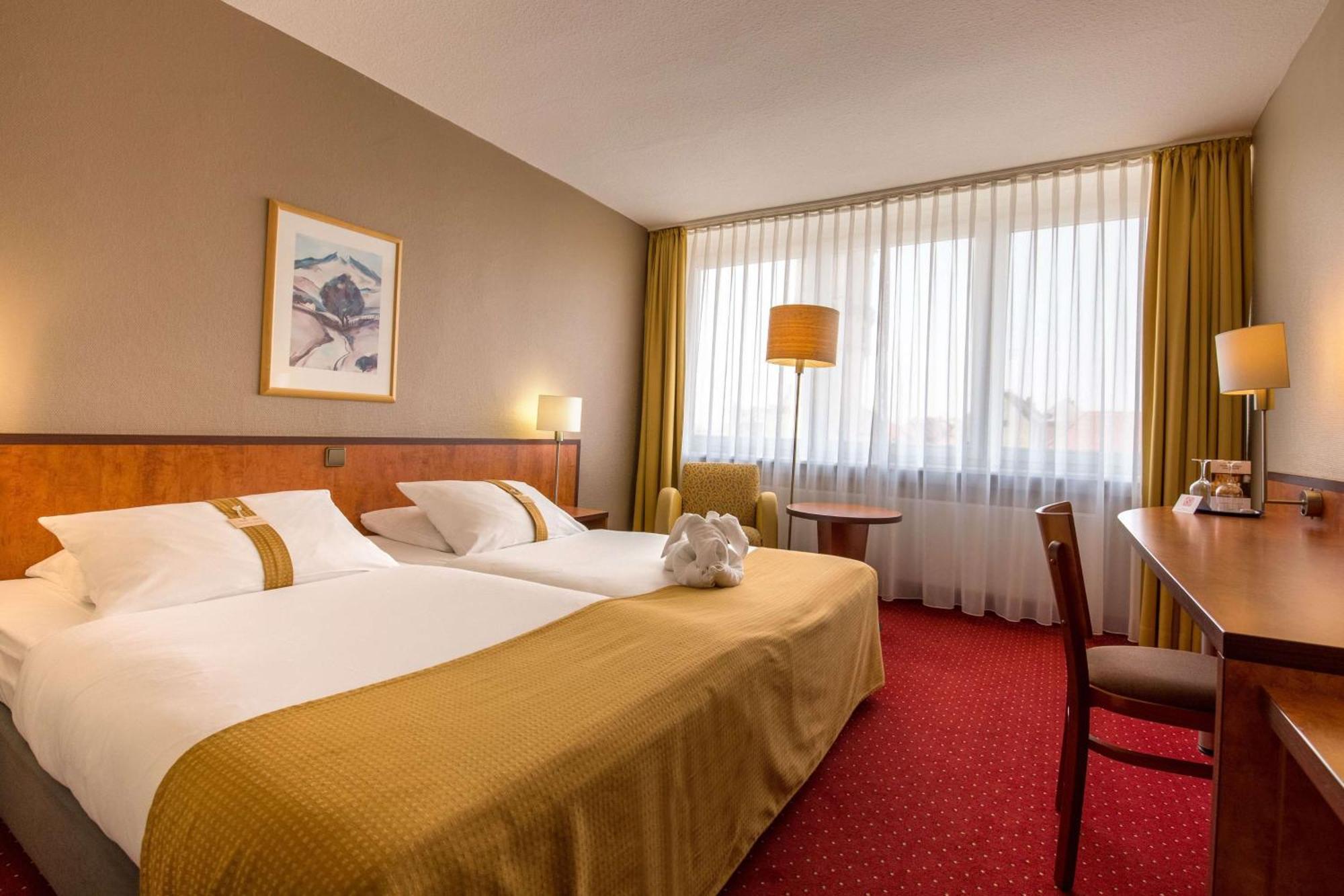 Best Western Plus Hotel Баутцен Экстерьер фото