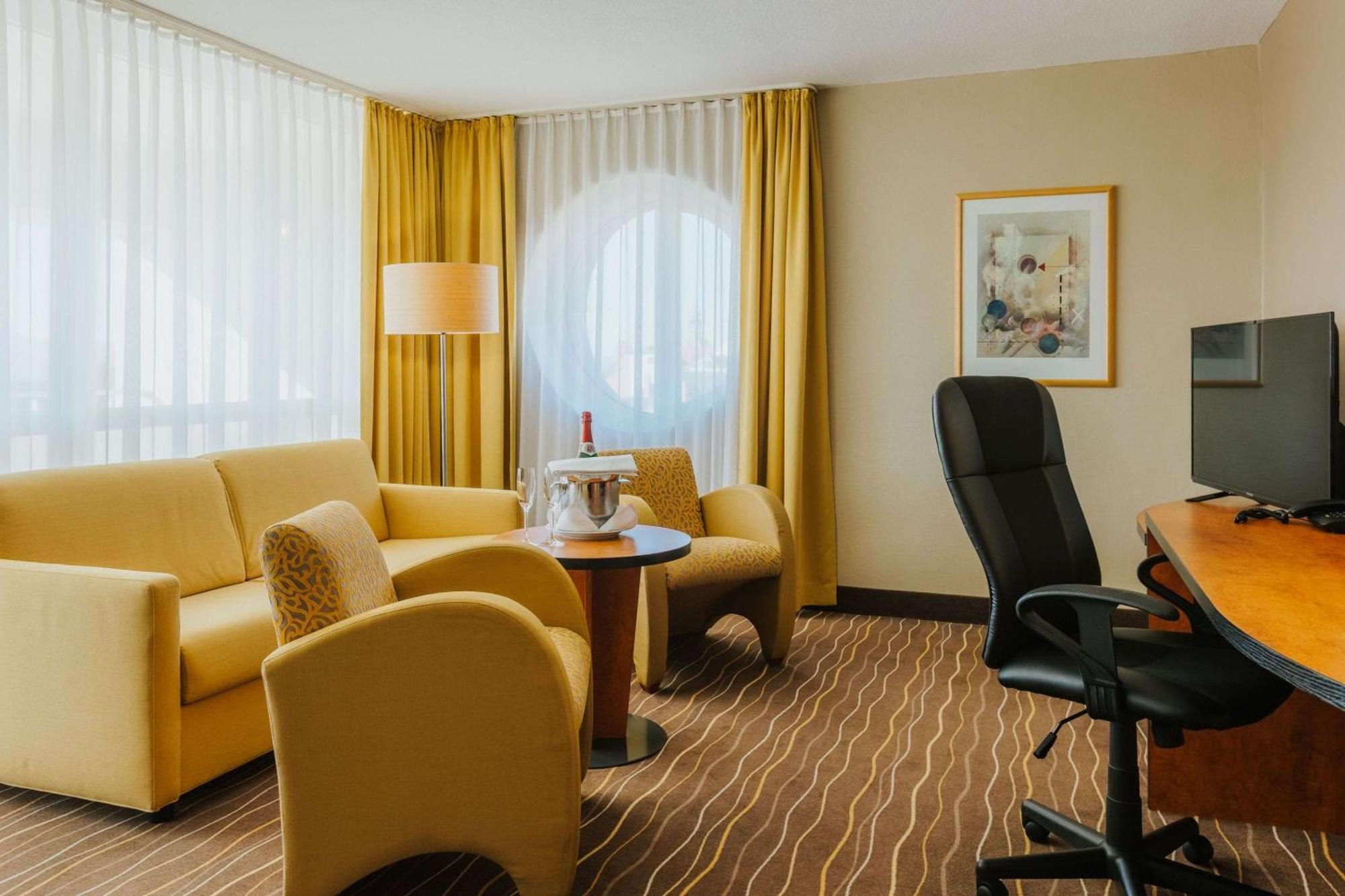 Best Western Plus Hotel Баутцен Экстерьер фото